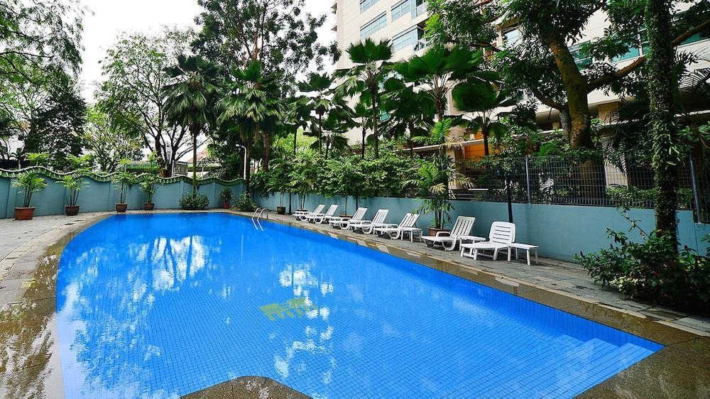 Zen Rooms Novena Singapore Bagian luar foto